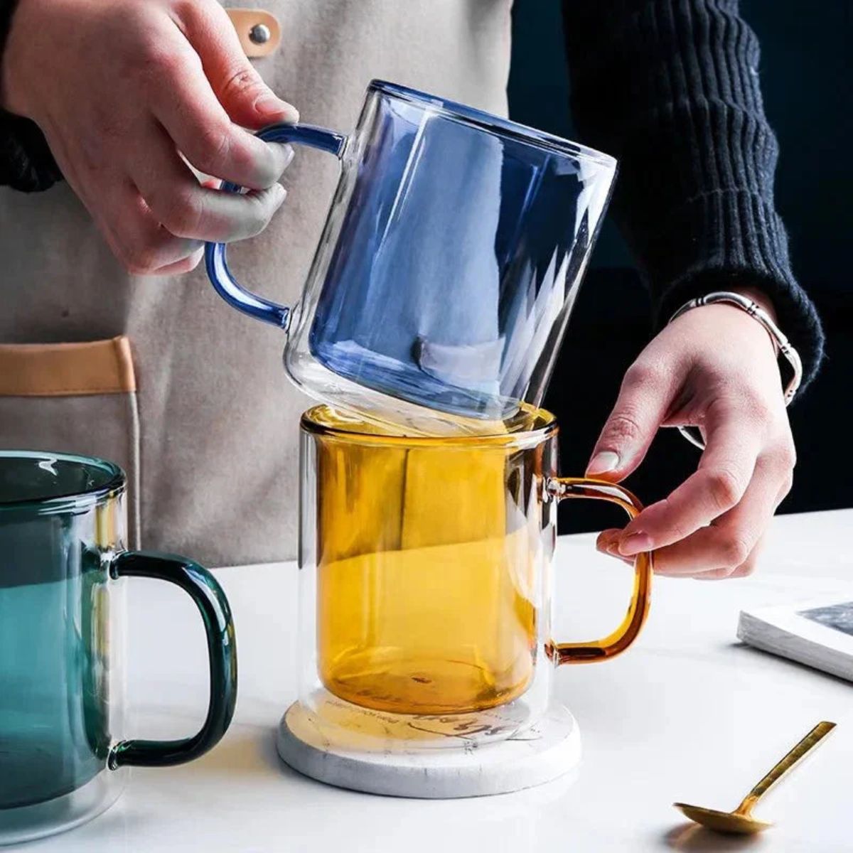 Double Wall Glass Coffee Mug With Insulated Design