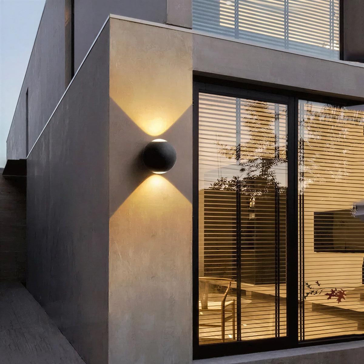 Outdoor Wall Light With Multi Beam Starburst And Geometric Pattern Effect