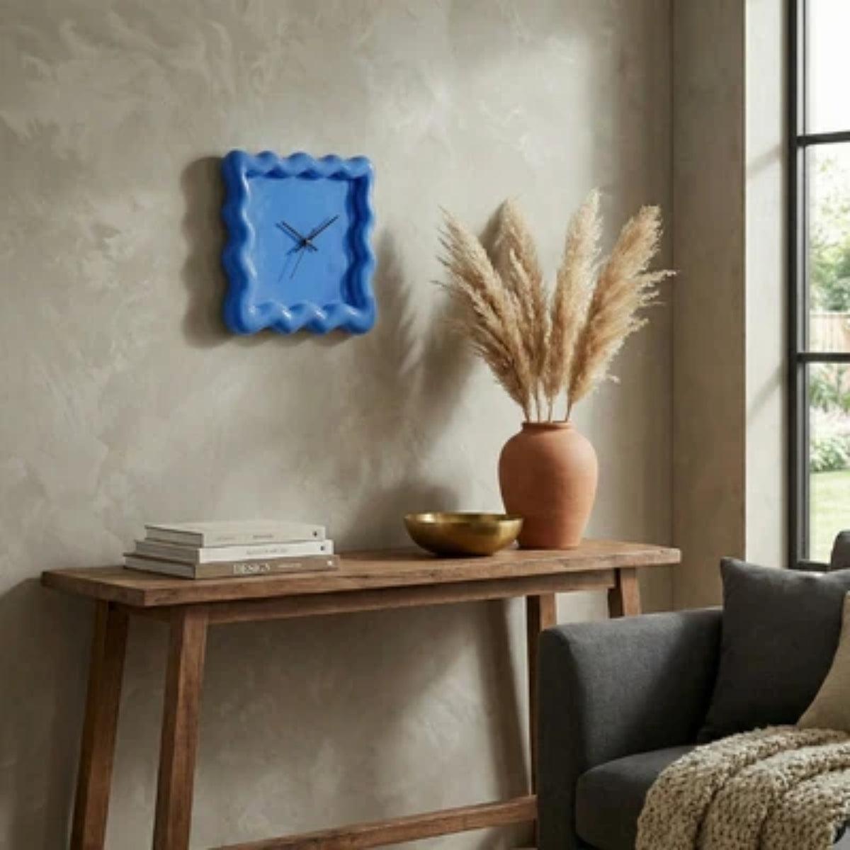 Silent Wall Clock With Modern Minimalist Wavy Square Design