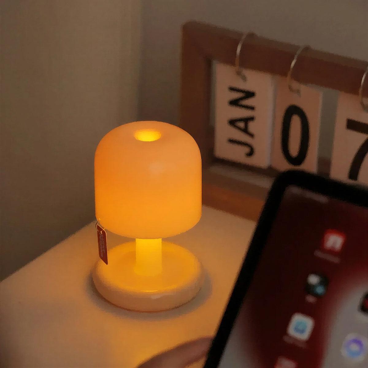 Sunset Table Lamp With Retro Mushroom Design And Dimmable Touch Control