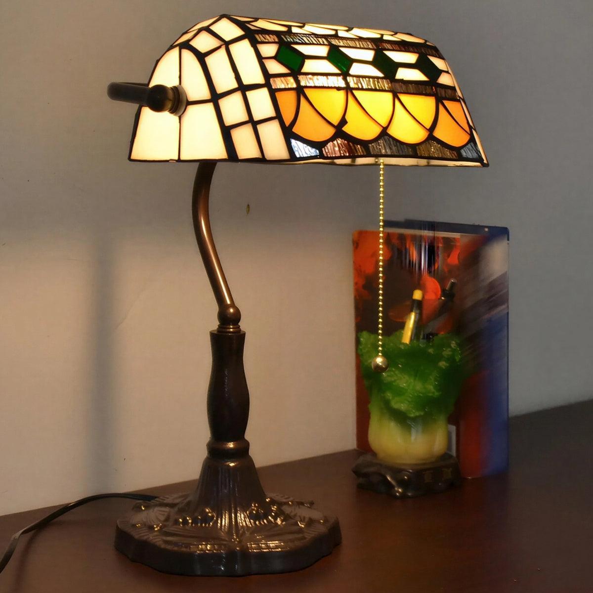 Antique Vintage Bankers Table Lamp With Traditional Decorative Shade