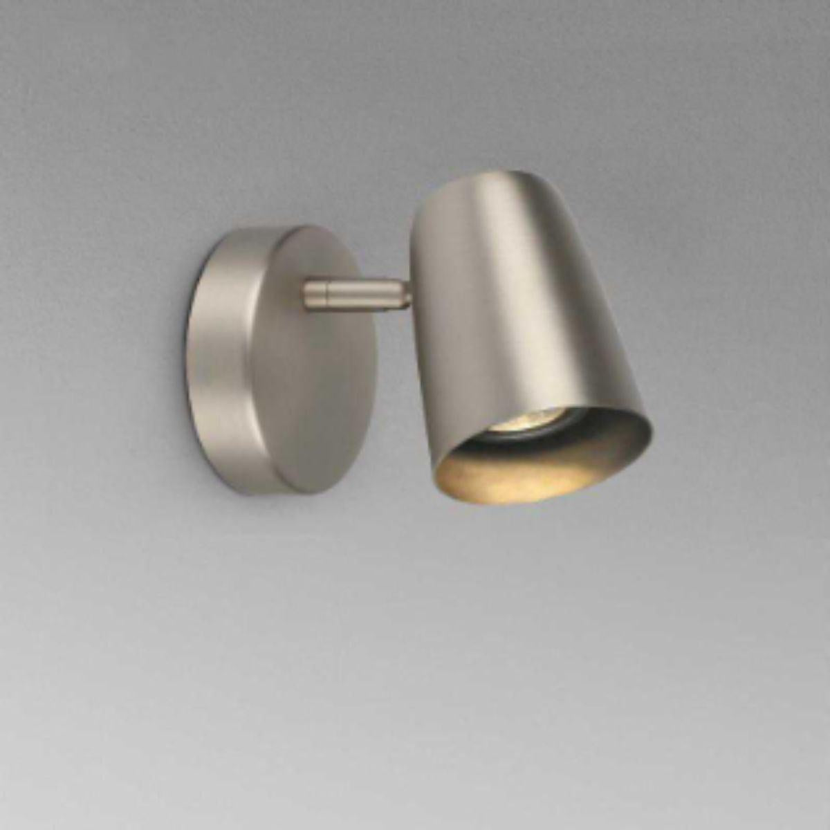 Nordic Bedside Wall Lamp Light With Adjustable Head Design