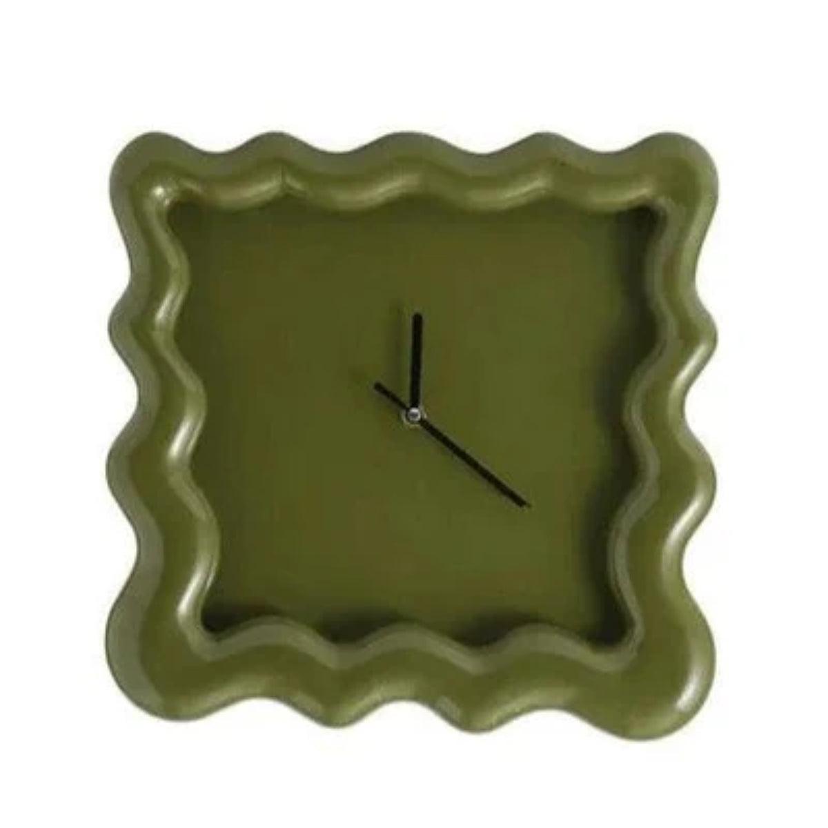 Silent Wall Clock With Modern Minimalist Wavy Square Design