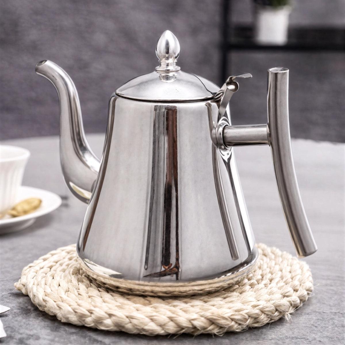 Stovetop Induction Hob Whistling Tea Kettle With Integrated Loose Leaf Tea Strainer